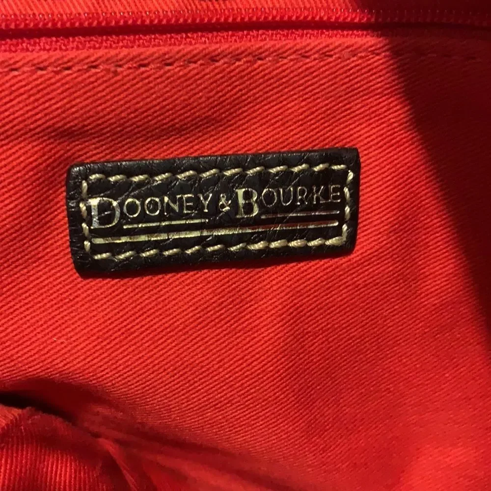 Dooney & Bourke black leather tote handbag